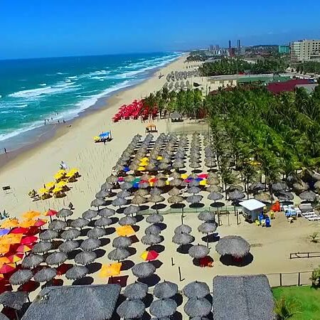 Barracas-na-Praia-do-Futuro